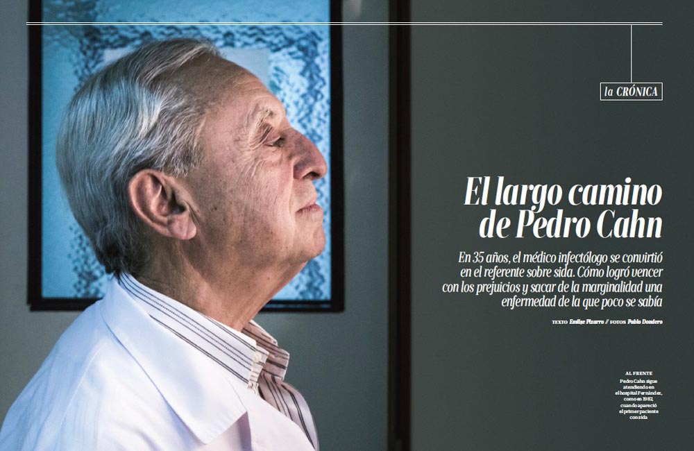 Pedro Cahn de perfil en su consultorio del Hospital Fernández, como en 1982, cuando apareció el primer paciente con sida.